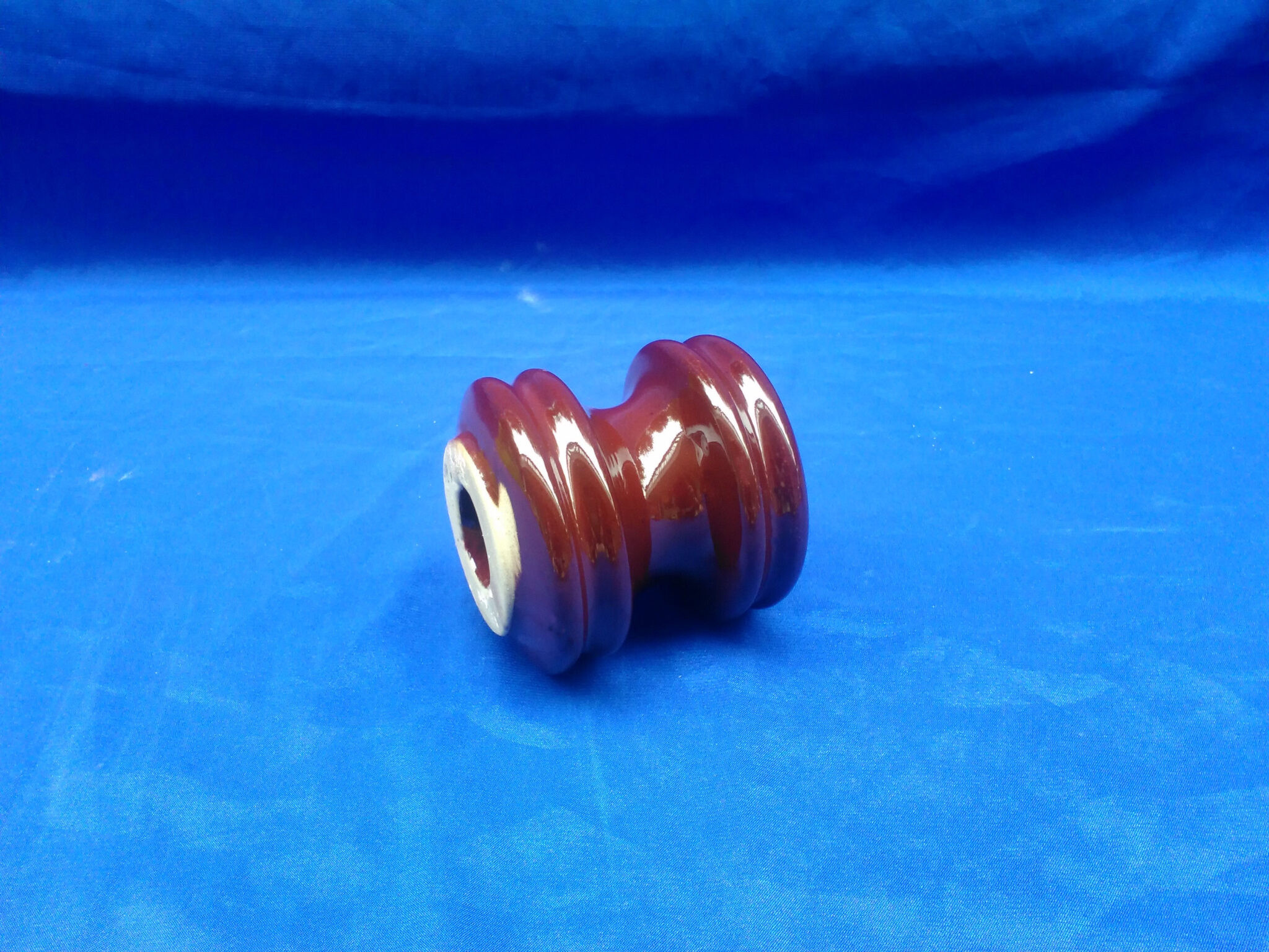 Spool Insulators ANSI 533 Pingxiang Zhaotong Porcelain Insulator